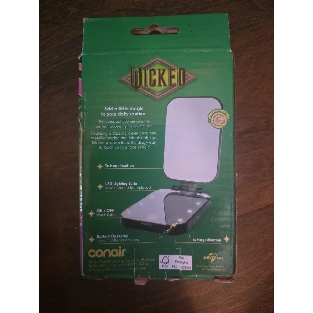 Wicked Elphaba LED Lighted Compact Mirror Conair Travel Makeup Mirror NEW